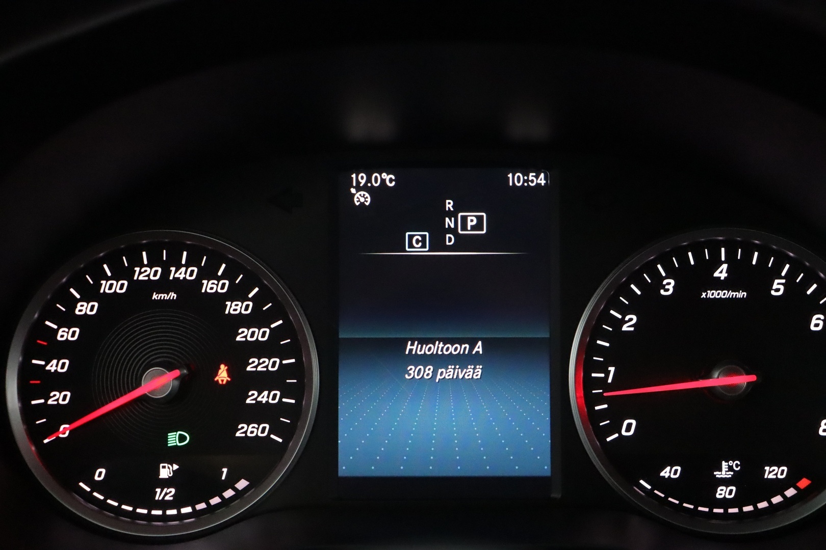 MERCEDES-BENZ C 2020