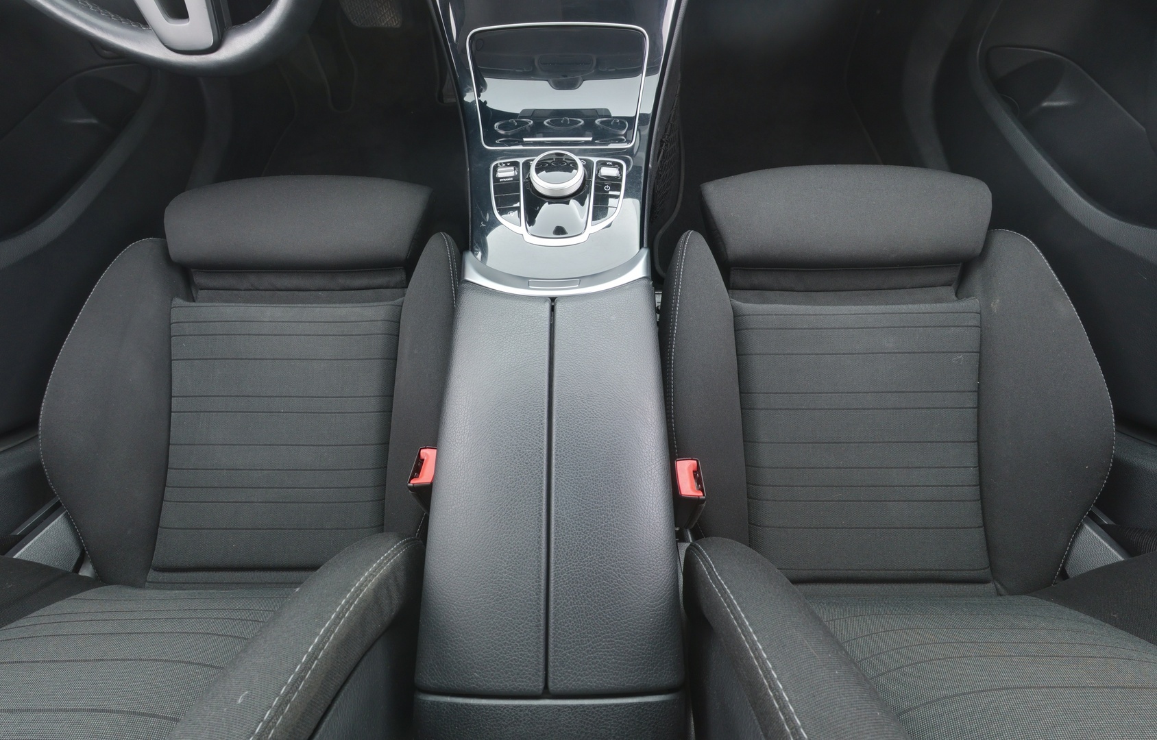 MERCEDES-BENZ C 2020