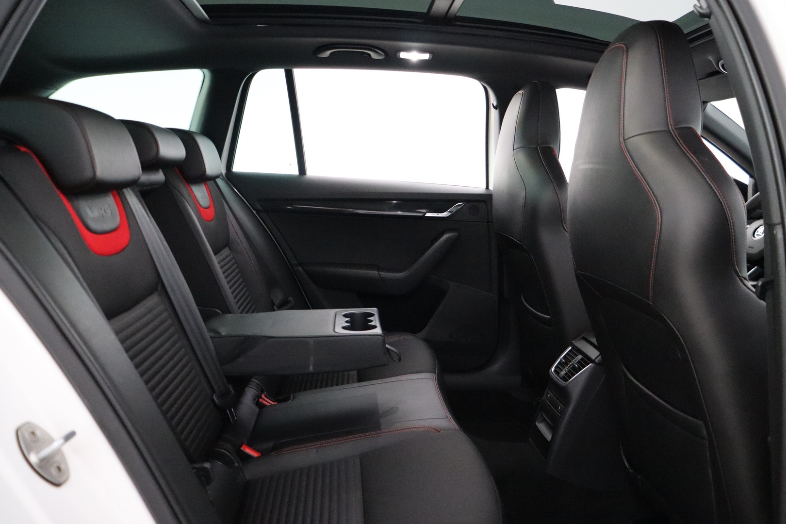 SKODA Octavia 2015