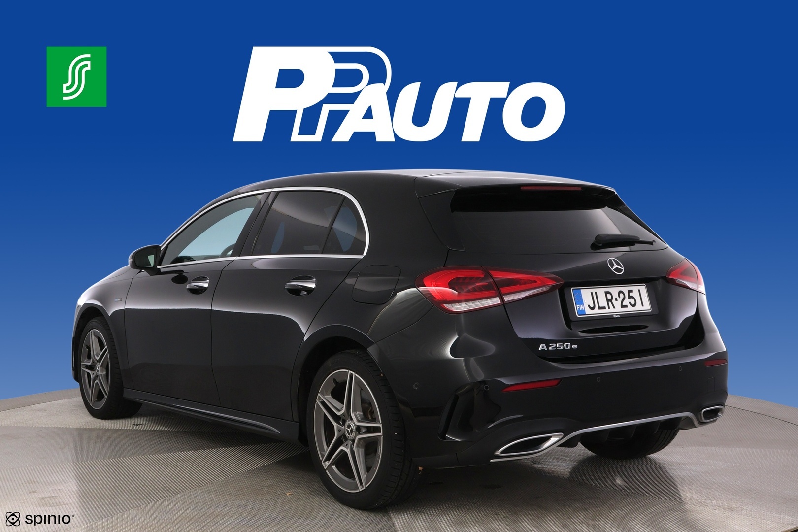 MERCEDES-BENZ A 2020