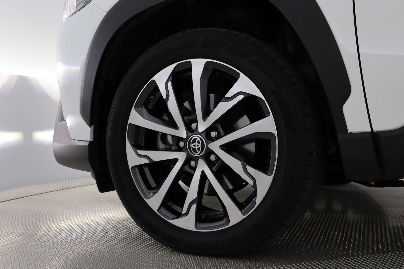 TOYOTA Corolla Cross 2024