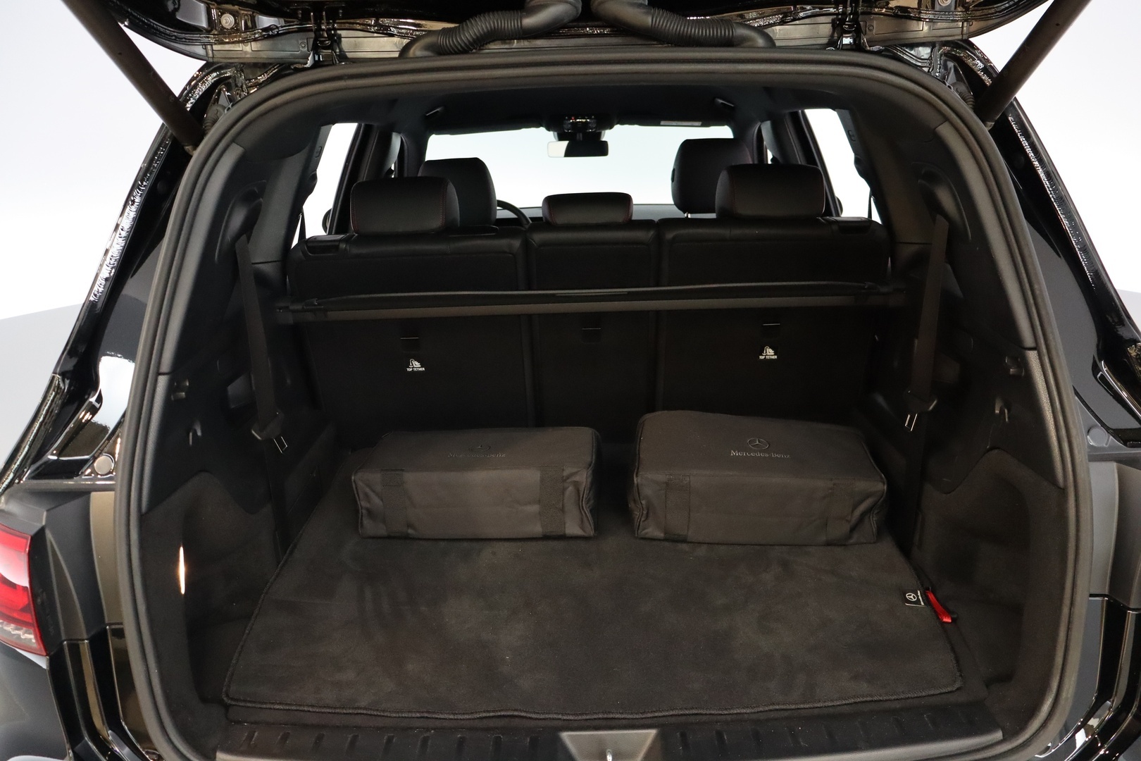 MERCEDES-BENZ EQB 2022