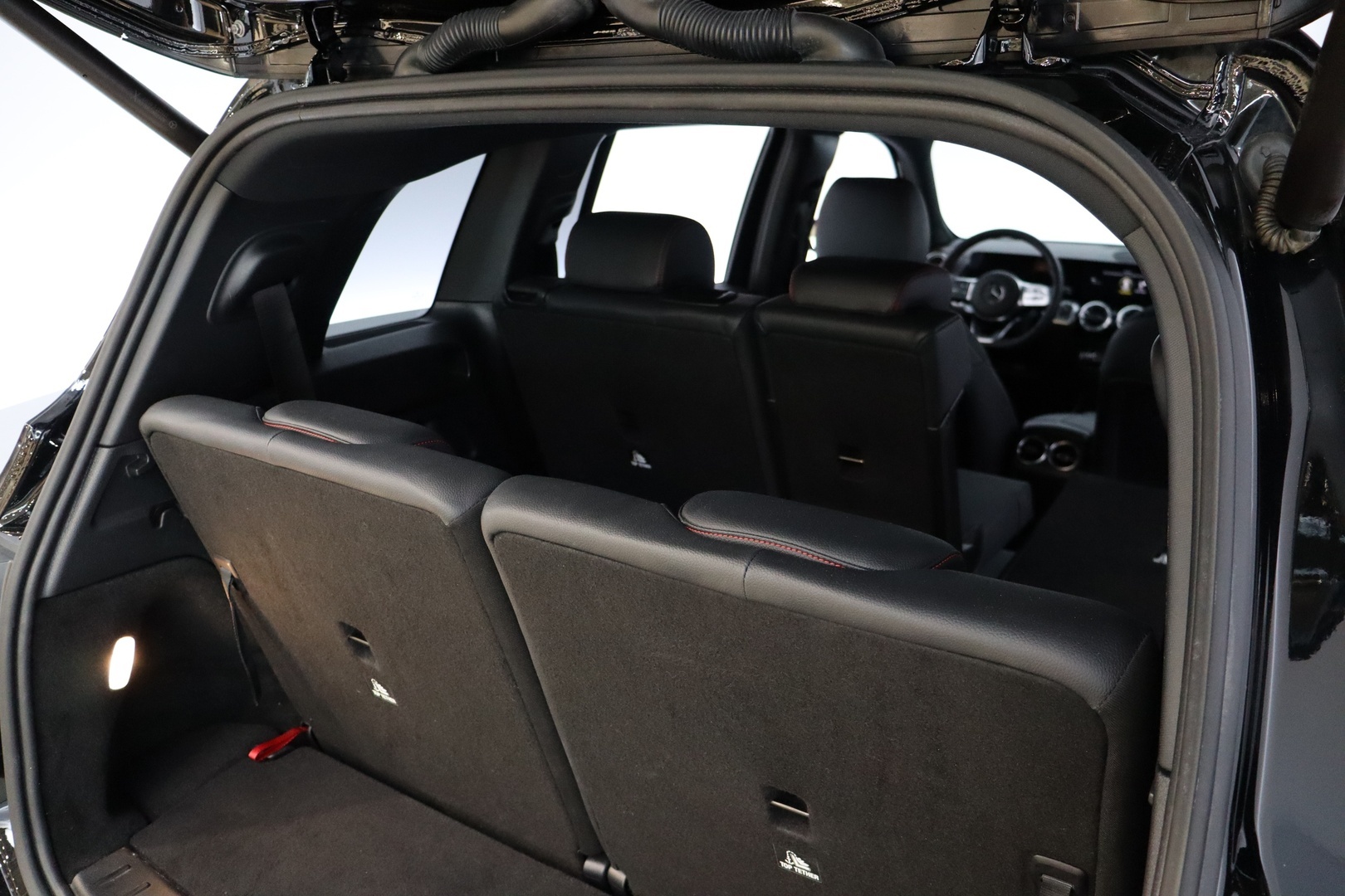 MERCEDES-BENZ EQB 2022