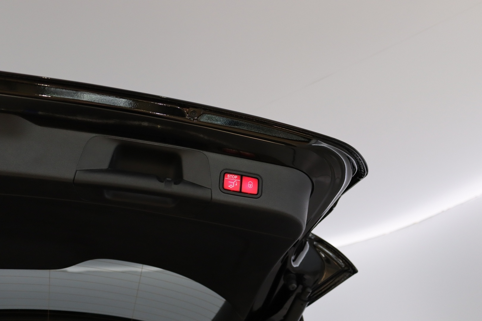 MERCEDES-BENZ EQB 2022