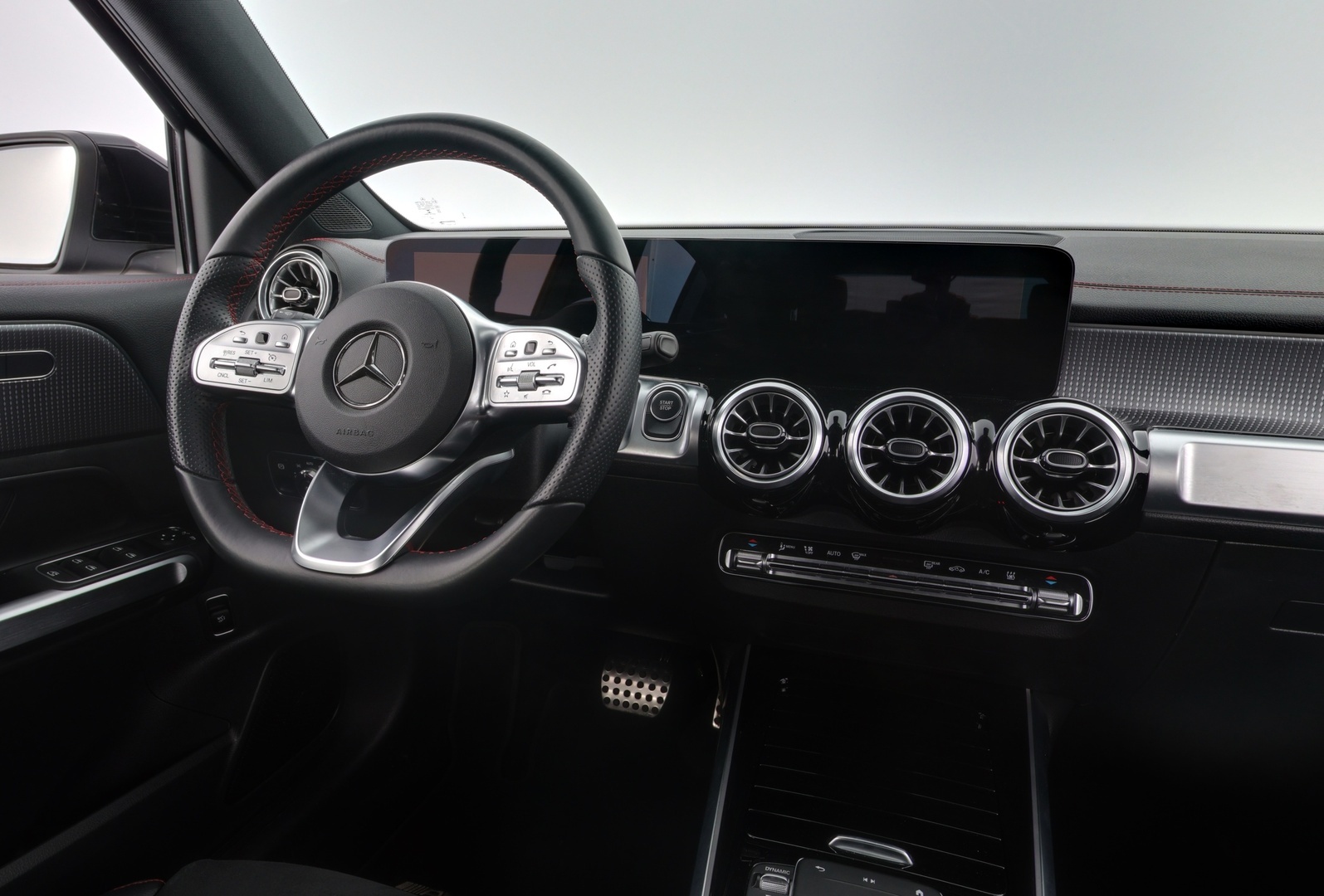 MERCEDES-BENZ EQB 2022