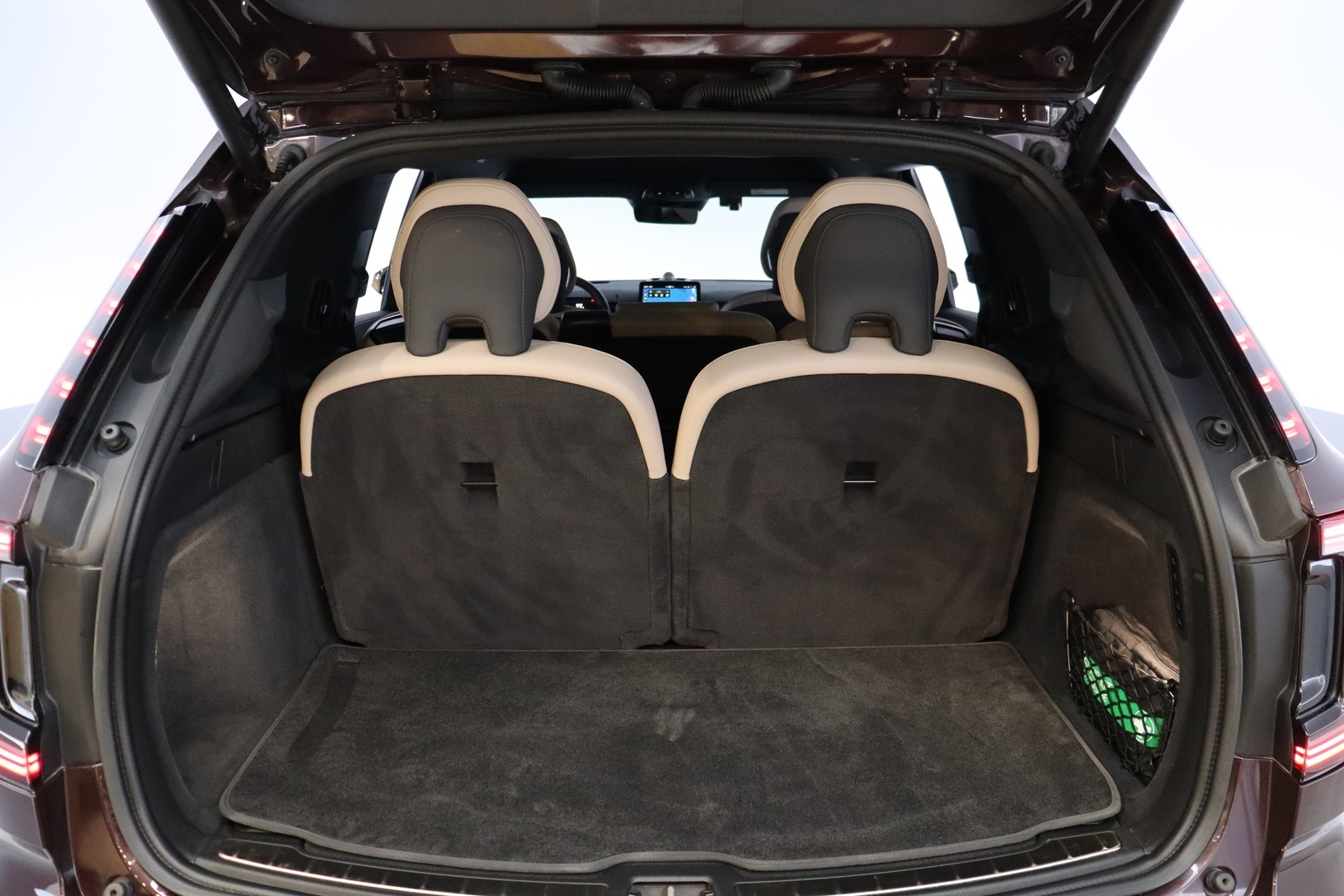 VOLVO EX90 2025