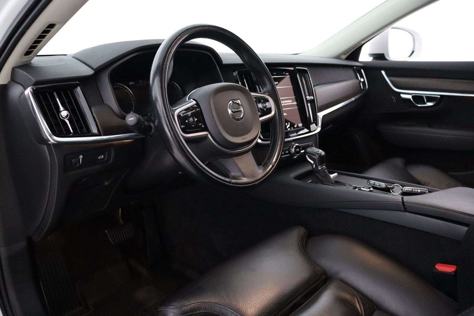VOLVO V90 Cross Country 2020