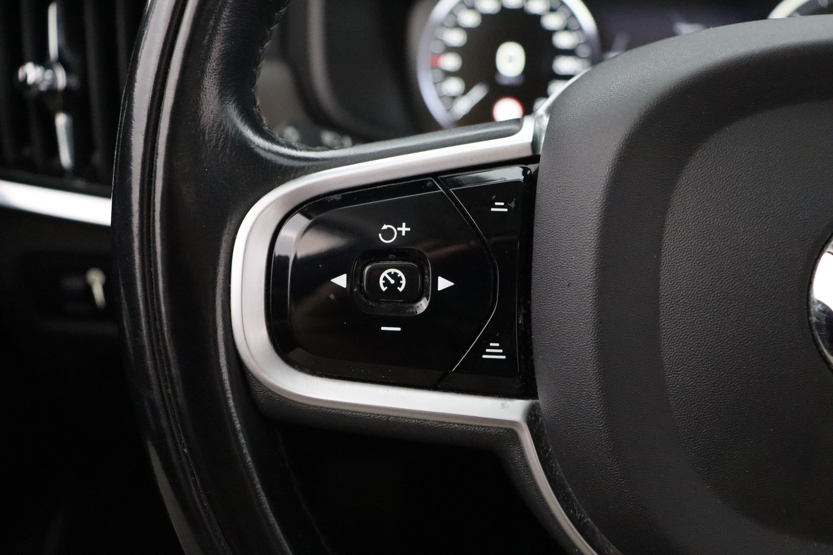 VOLVO V90 Cross Country 2020