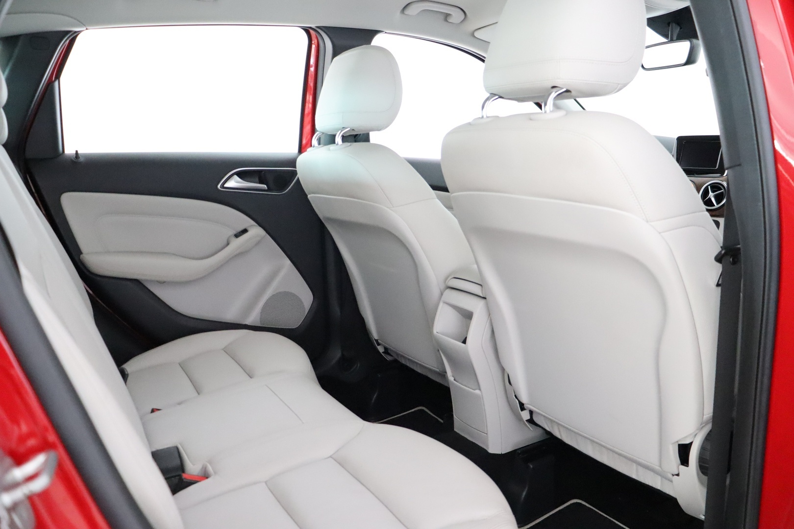 MERCEDES-BENZ B 2012