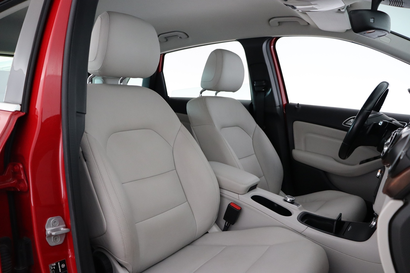 MERCEDES-BENZ B 2012