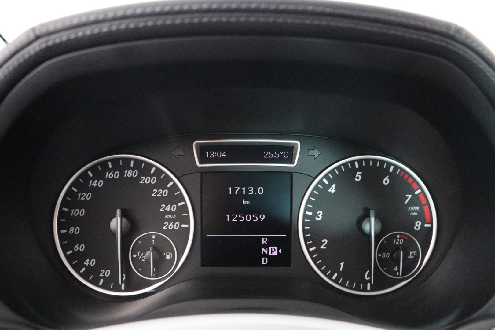 MERCEDES-BENZ B 2012