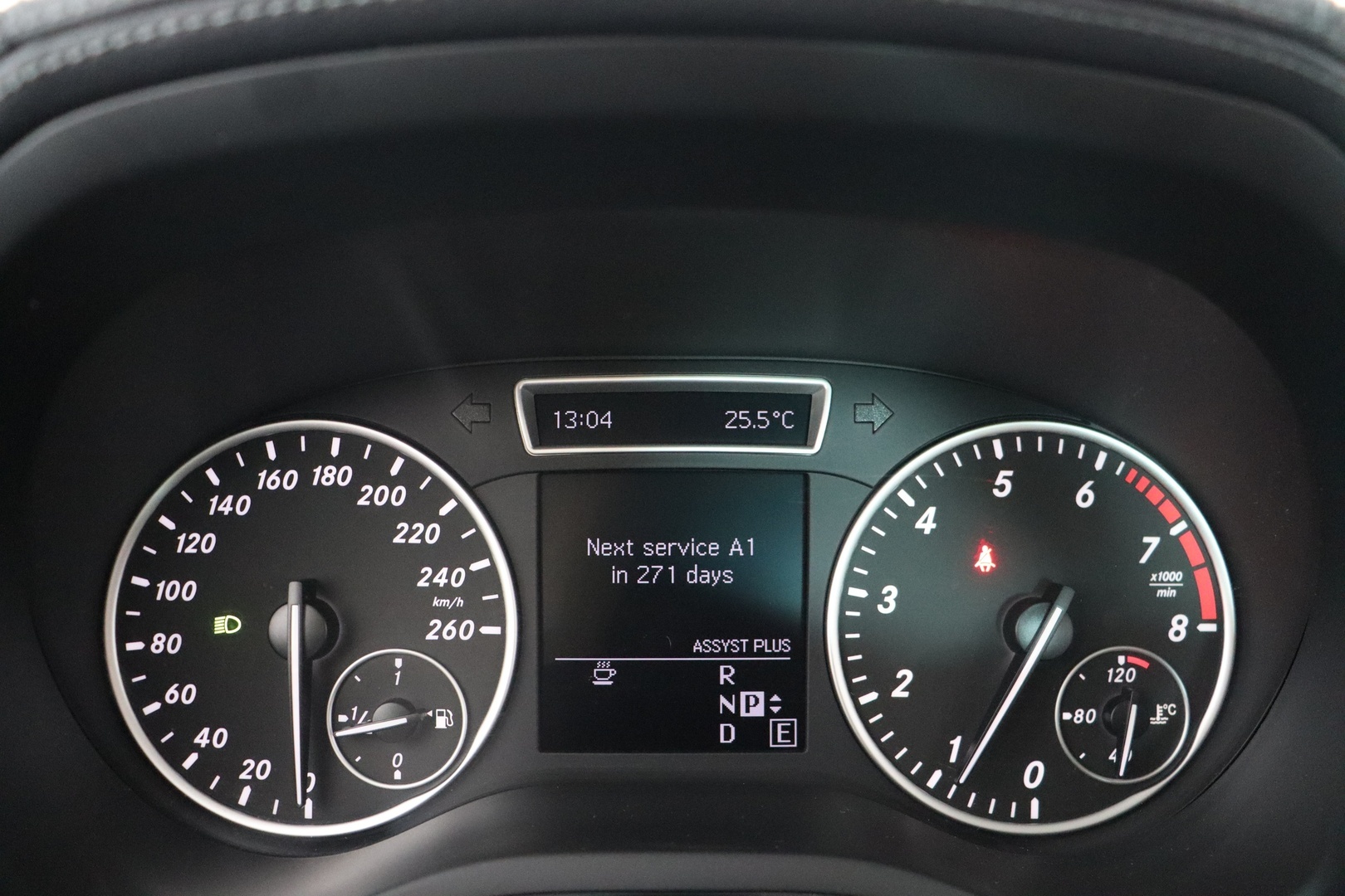 MERCEDES-BENZ B 2012