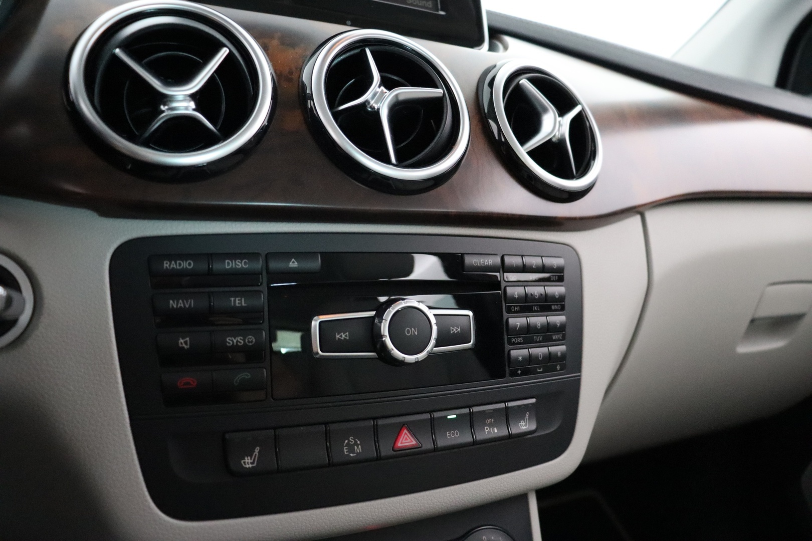 MERCEDES-BENZ B 2012