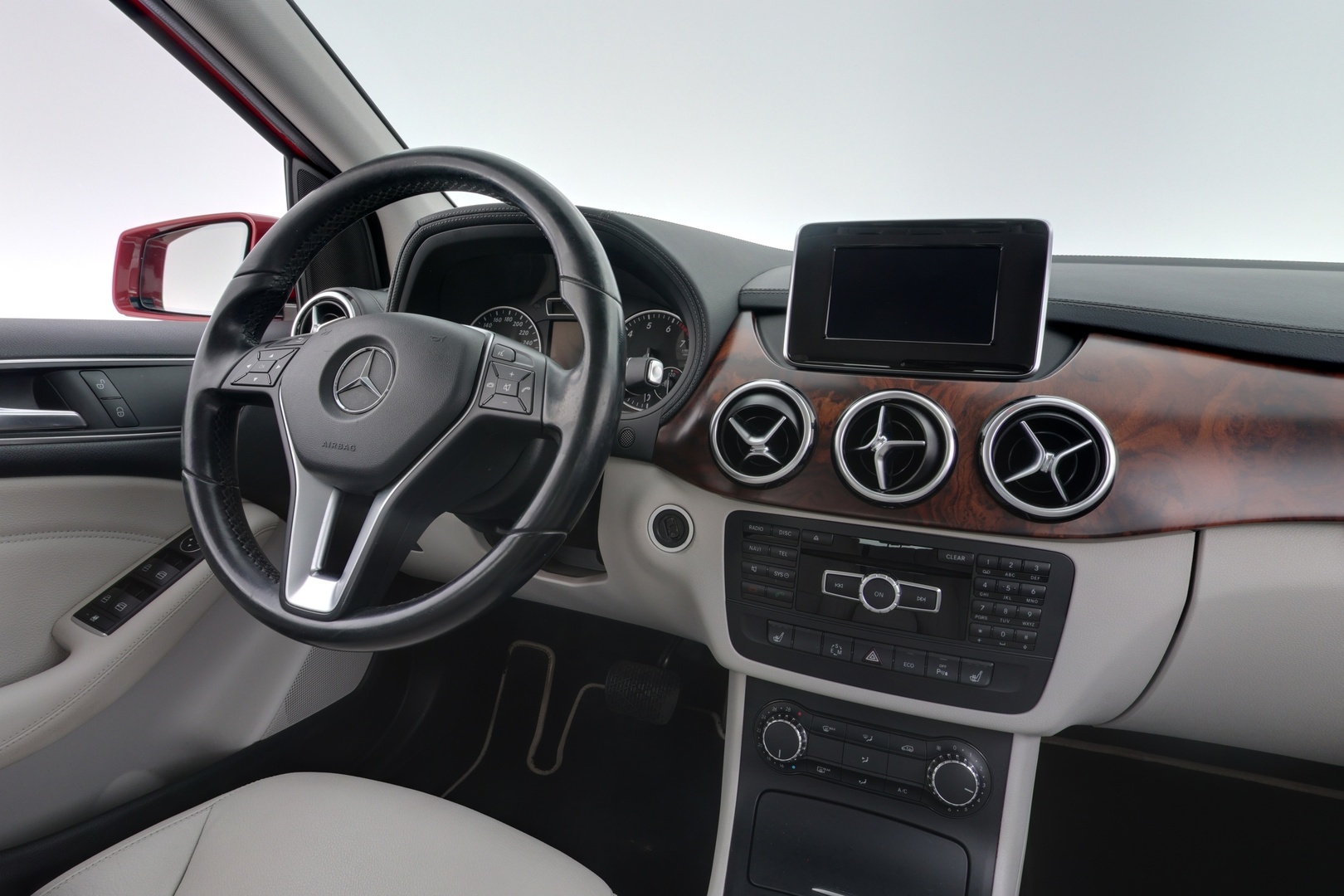 MERCEDES-BENZ B 2012