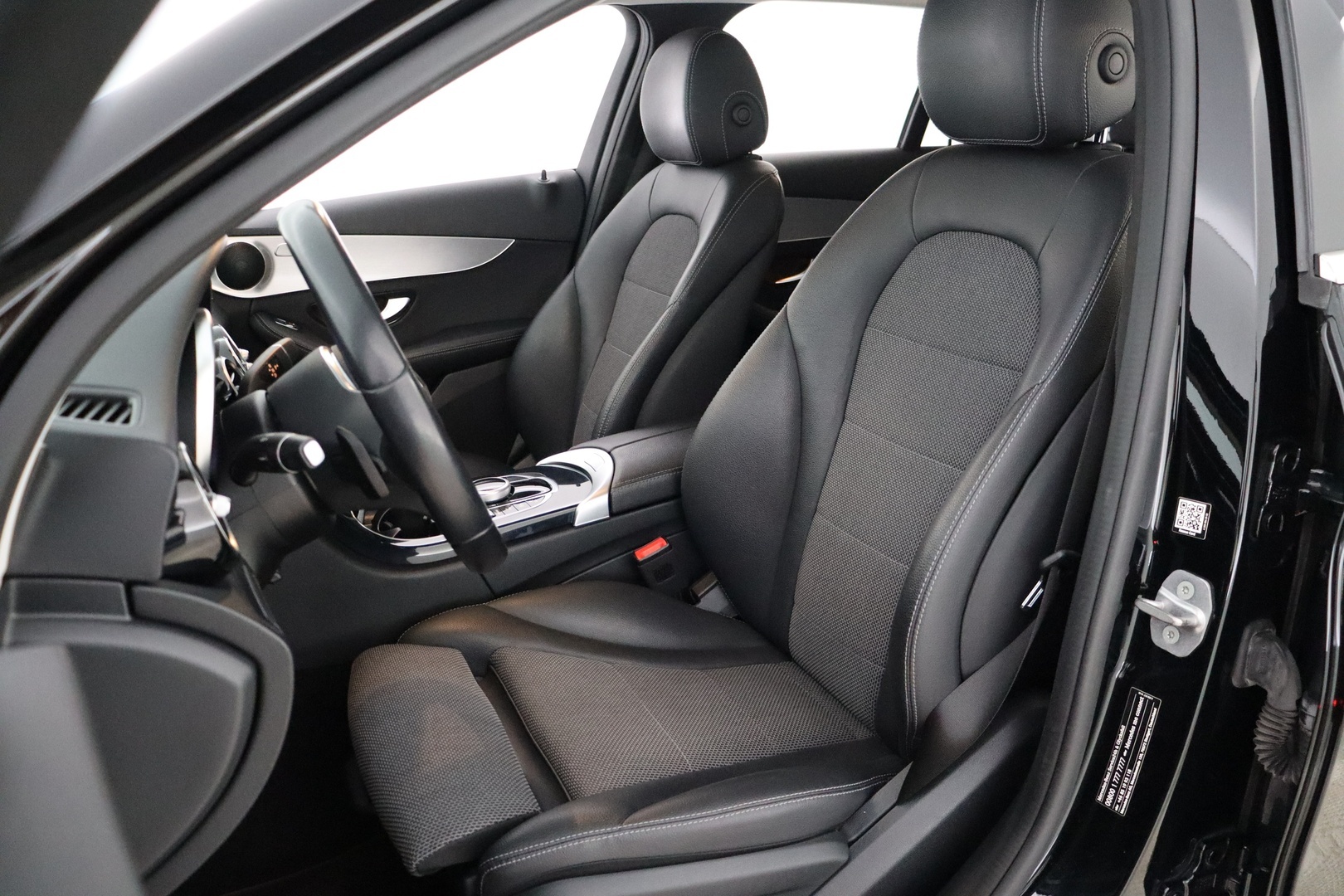MERCEDES-BENZ C 2020