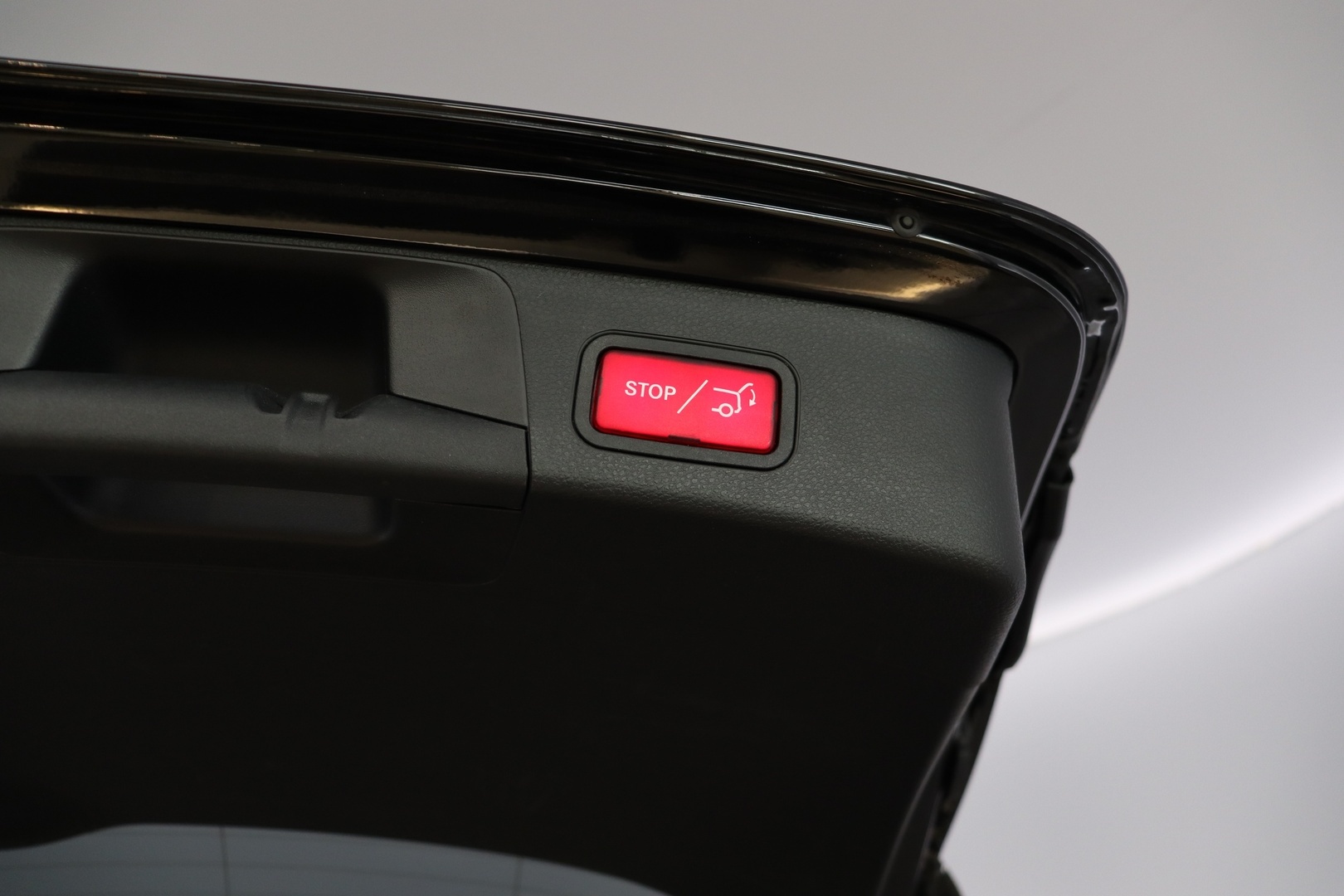 MERCEDES-BENZ C 2020