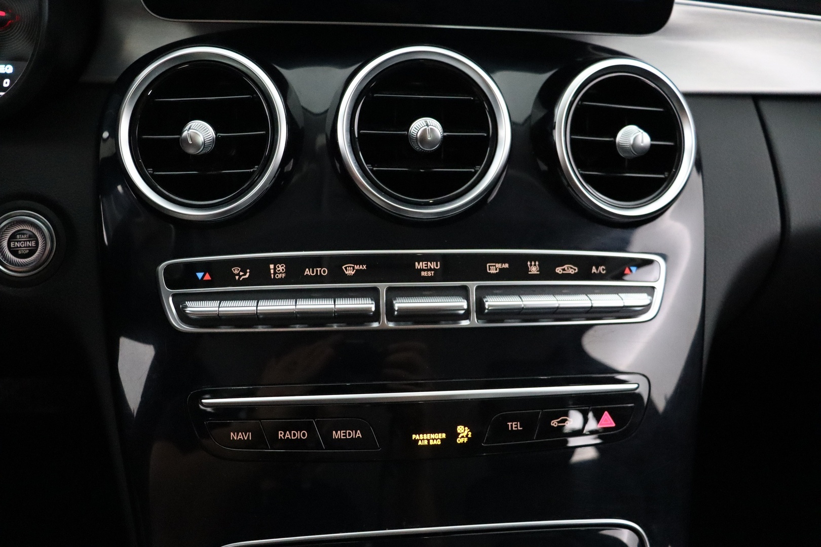 MERCEDES-BENZ C 2020