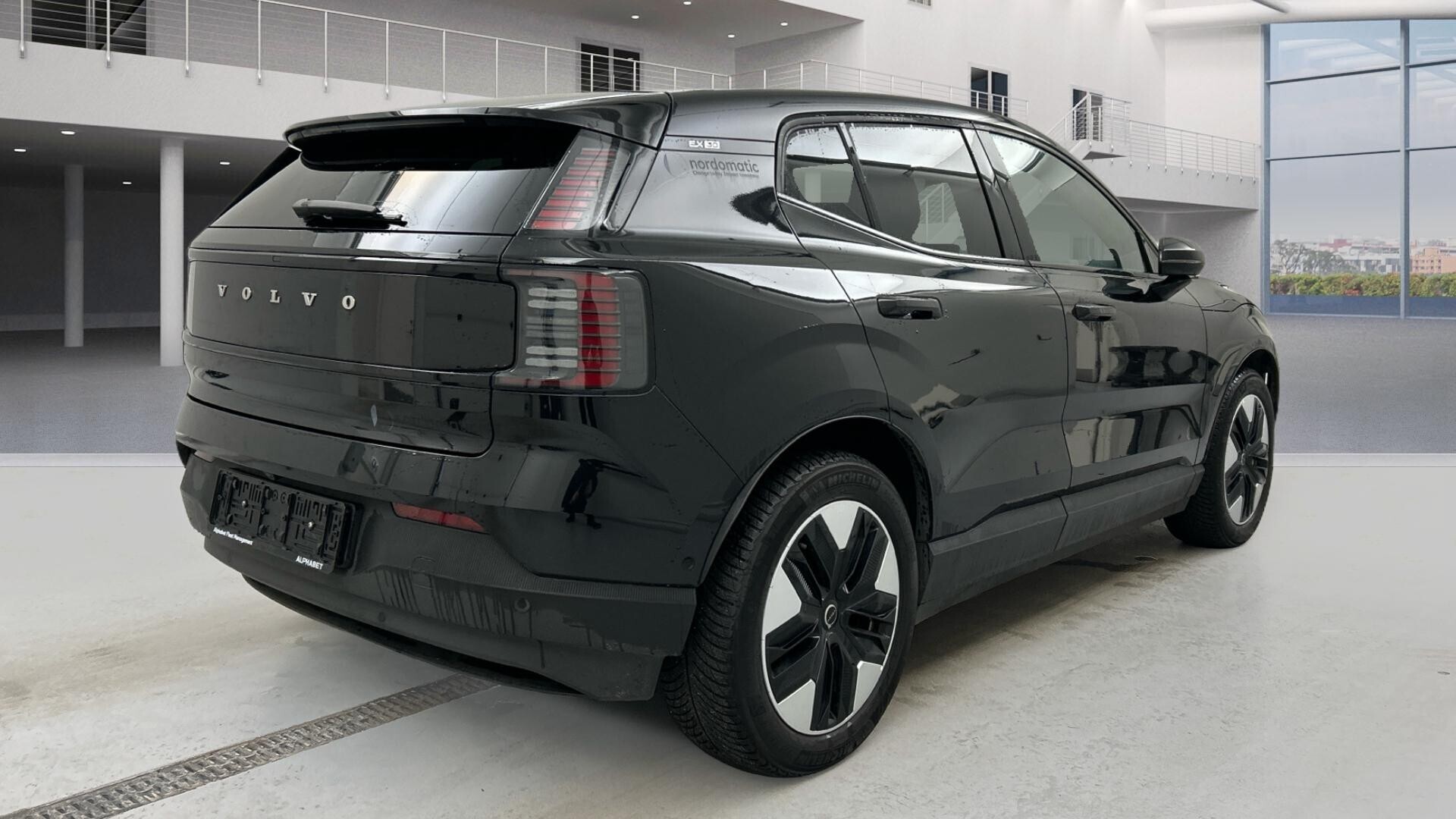 VOLVO EX30 2024