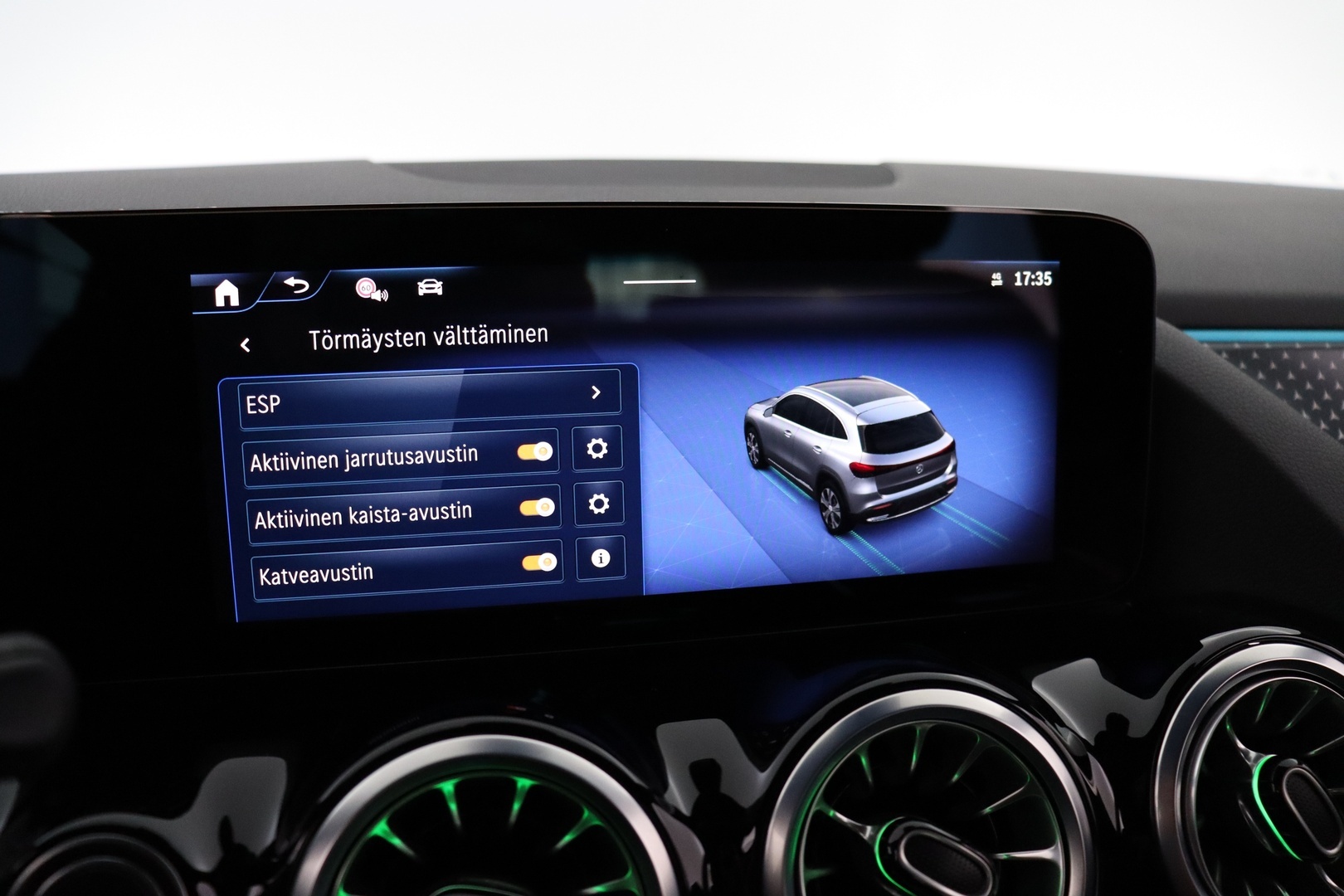 MERCEDES-BENZ EQA 2024