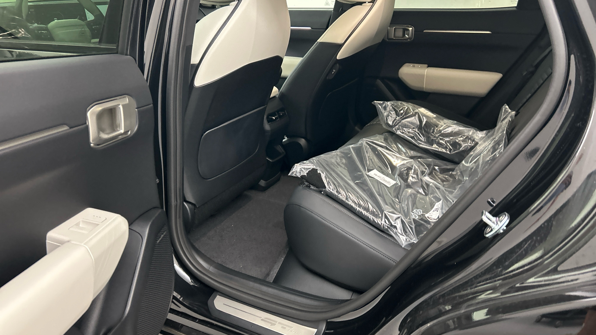 KIA EV4 2026