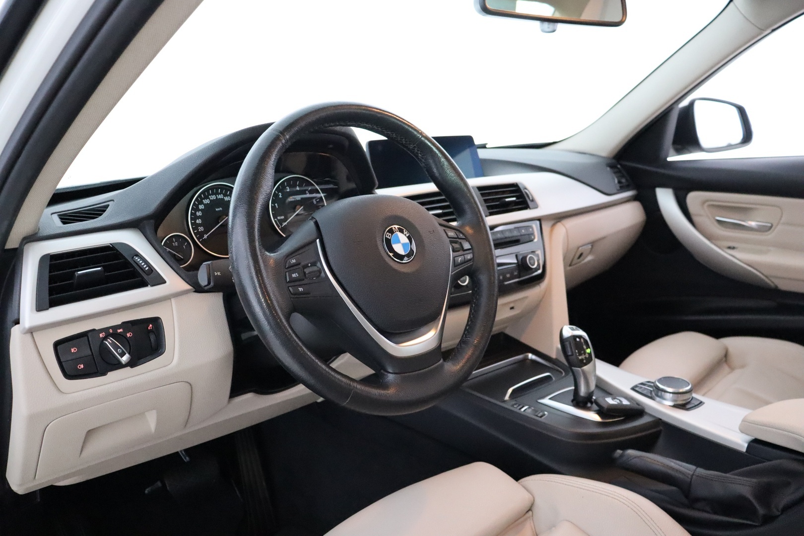 BMW 320 2018