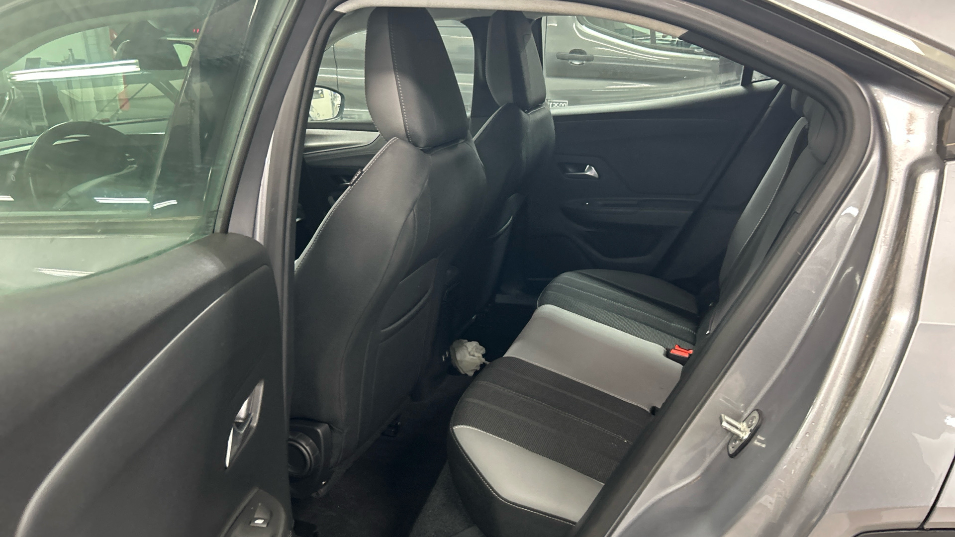 OPEL Mokka-e 2025