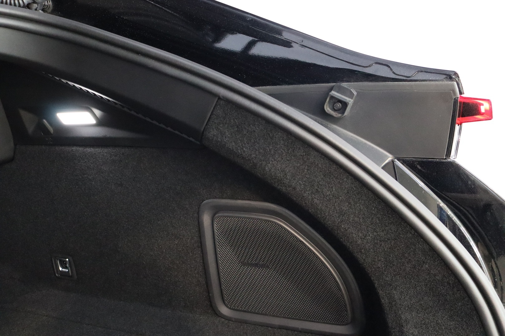 POLESTAR 4 2025