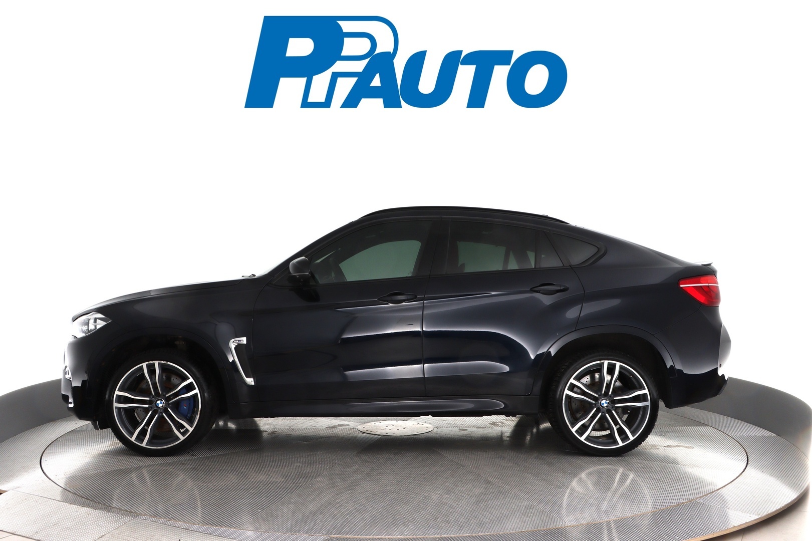BMW X6M 2015