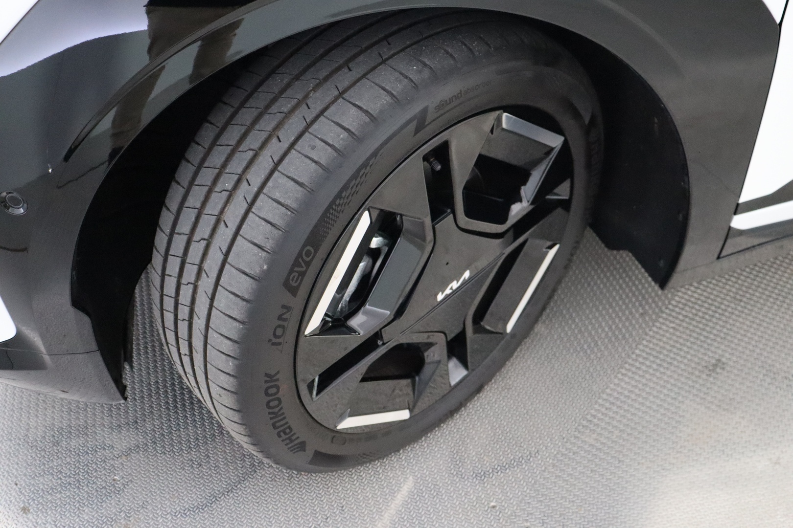 KIA EV3 2025