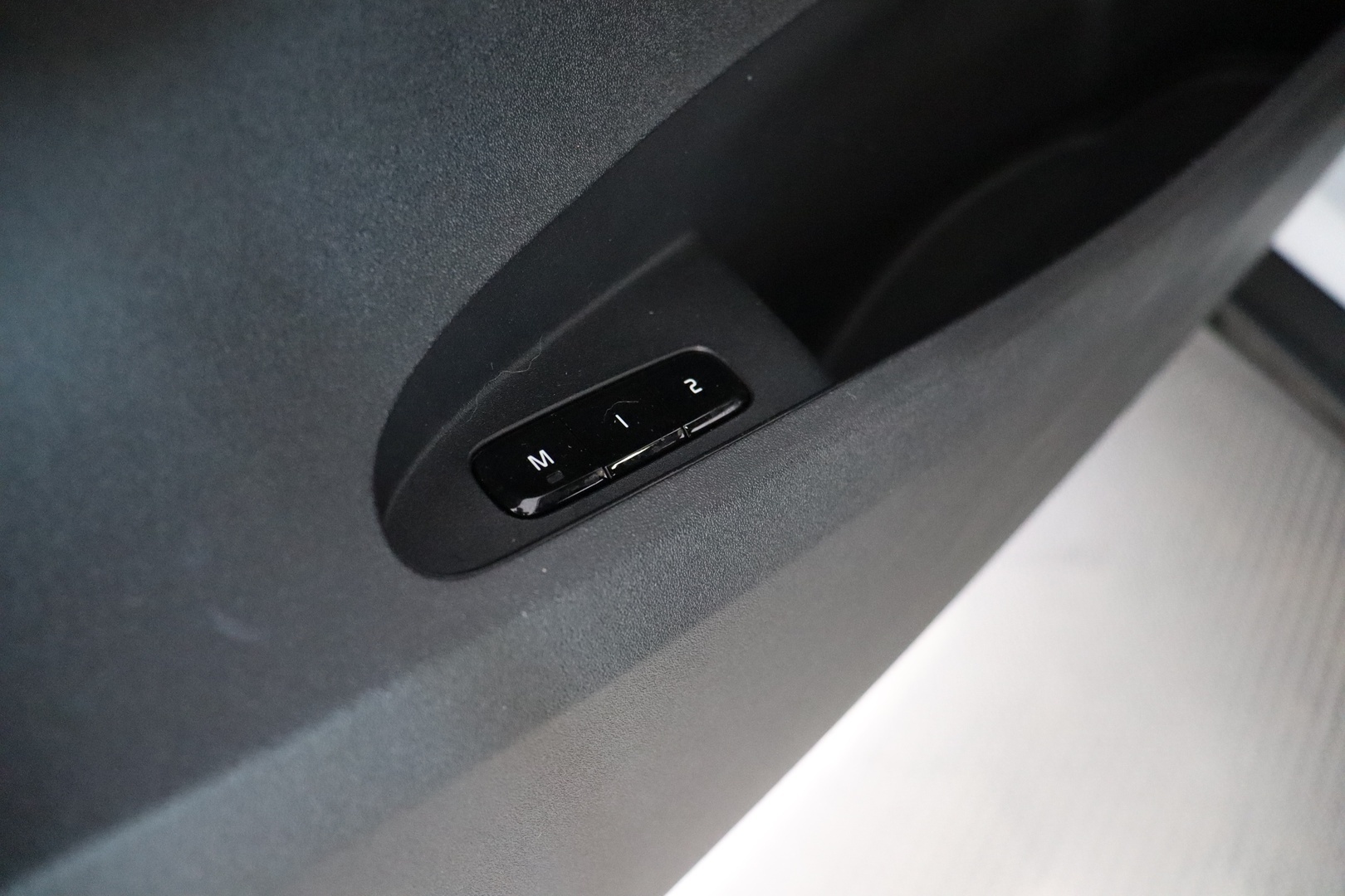POLESTAR 2 2024