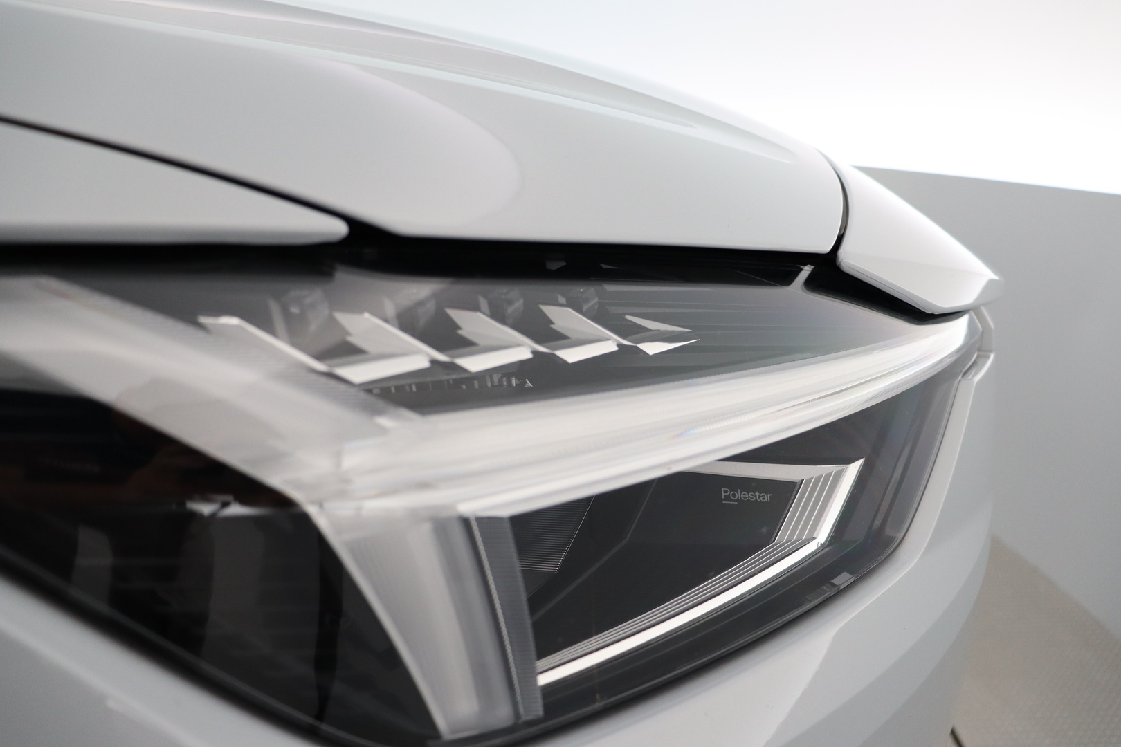 POLESTAR 2 2024