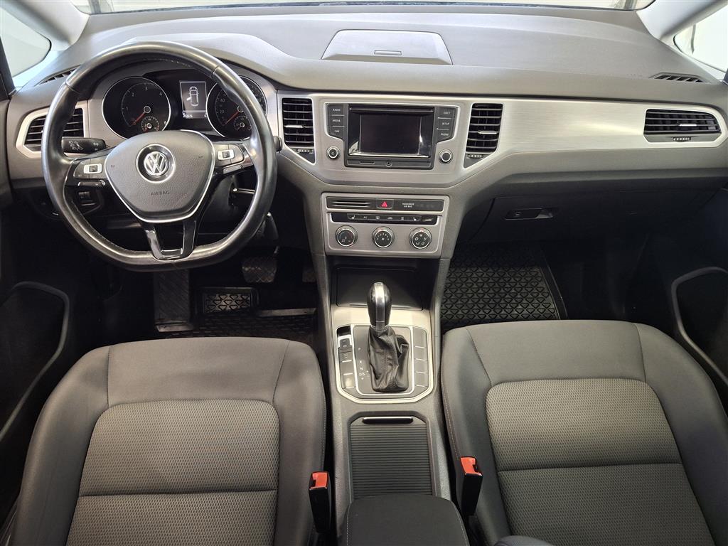 VOLKSWAGEN Golf Sportsvan 2015