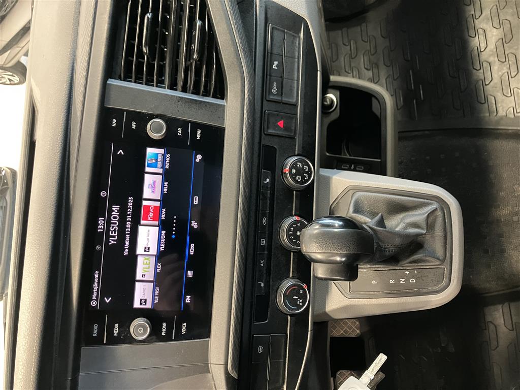 VOLKSWAGEN Transporter 2021