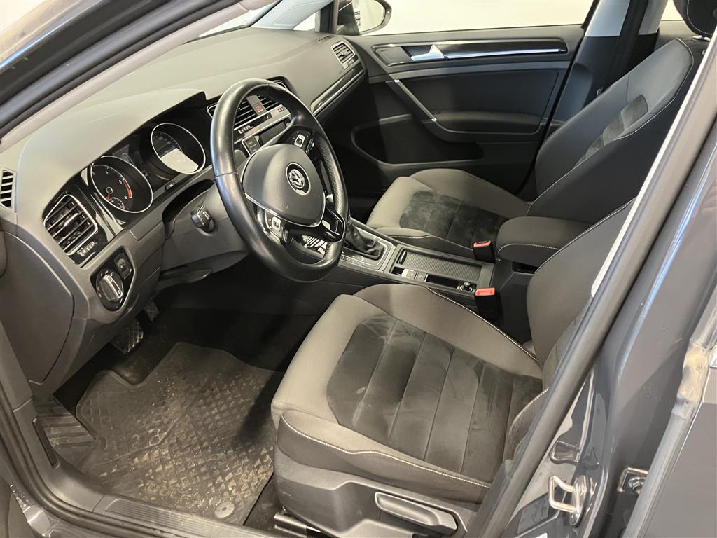 VOLKSWAGEN Golf 2014