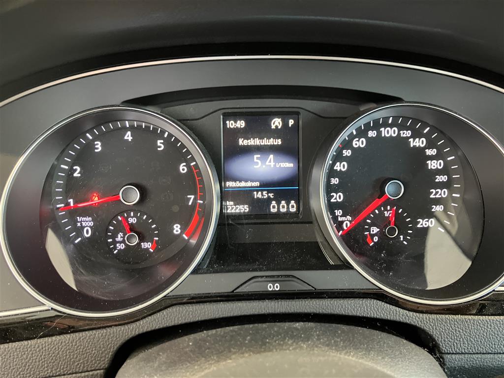 VOLKSWAGEN Passat 2023