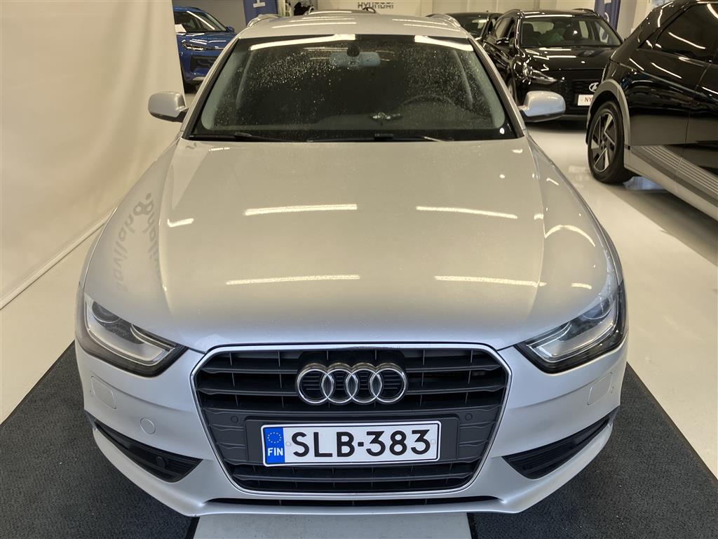 AUDI A4 2012