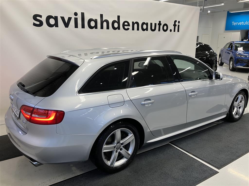 AUDI A4 2012