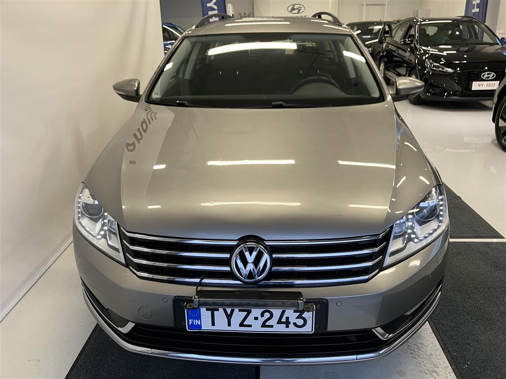 VOLKSWAGEN Passat 2013