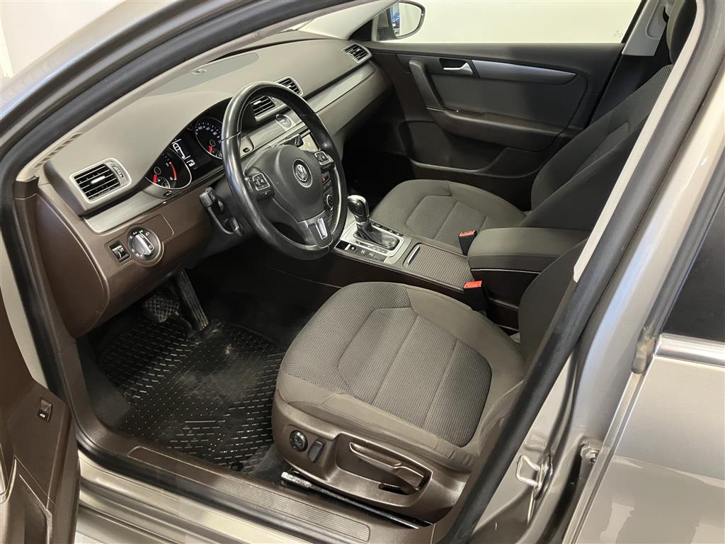 VOLKSWAGEN Passat 2013