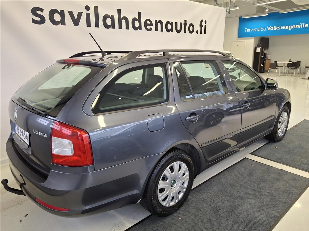 SKODA Octavia 2011