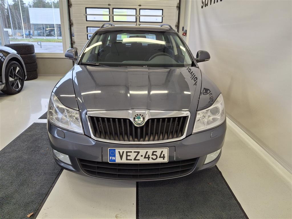 SKODA Octavia 2011