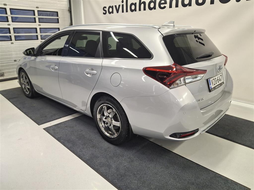 TOYOTA Auris 2017