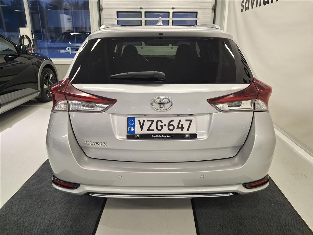 TOYOTA Auris 2017
