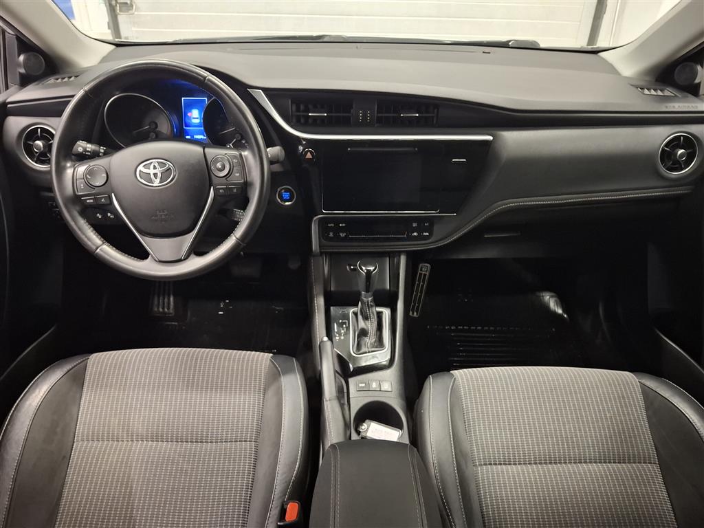 TOYOTA Auris 2017