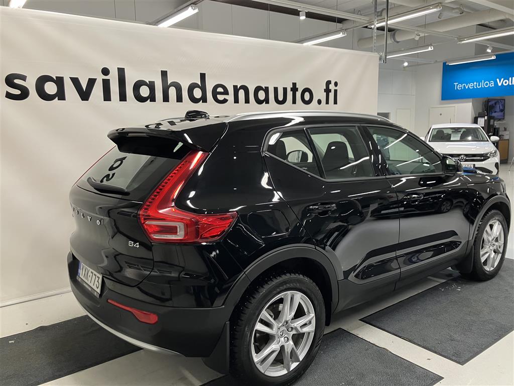 VOLVO XC40 2021
