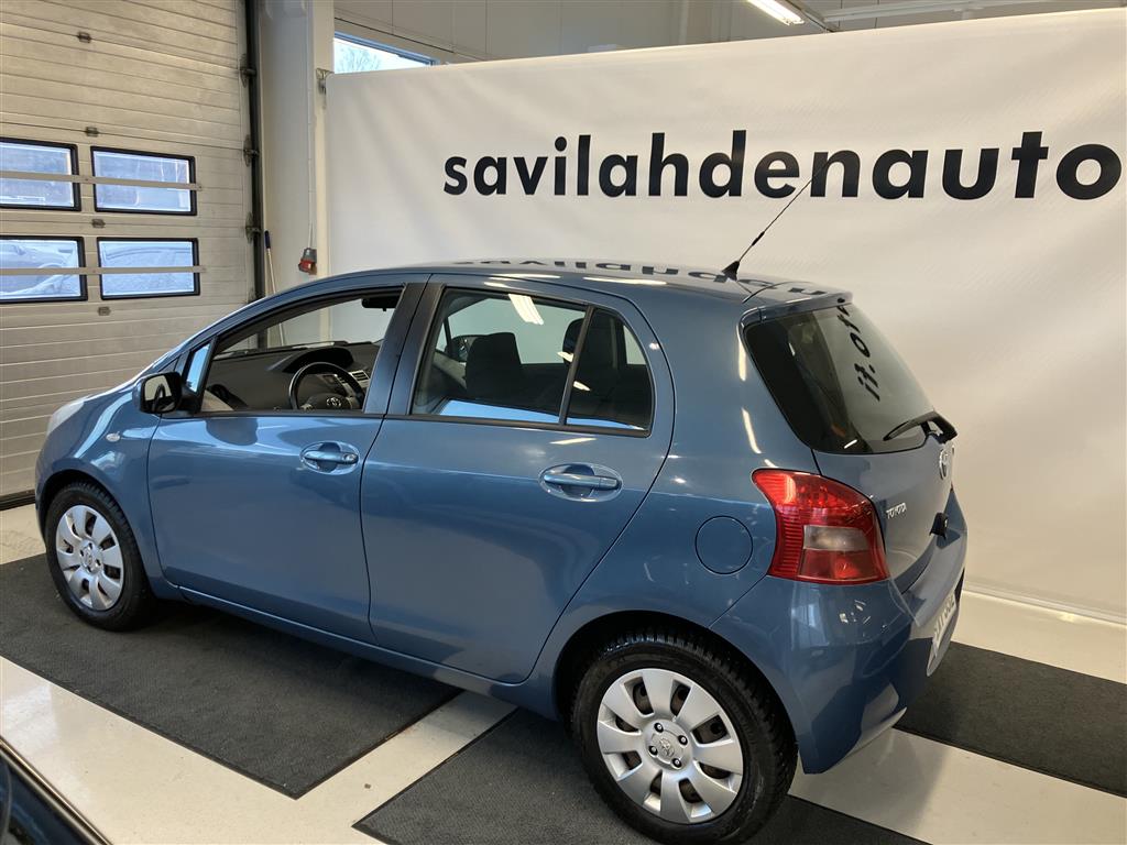 TOYOTA Yaris 2006