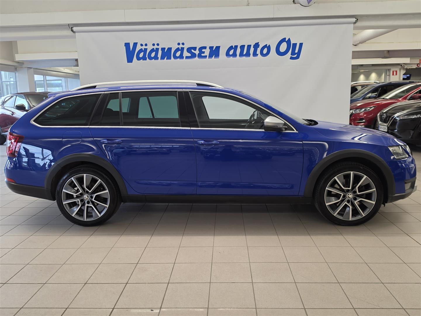 Skoda Octavia 2018, bild 3/27