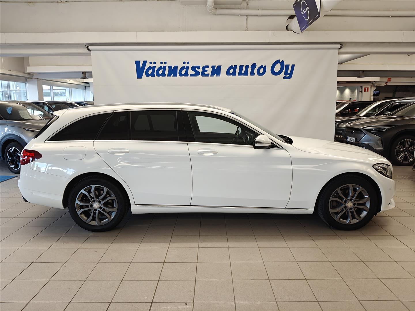 Mercedes-Benz C 2015, kuva 2/15