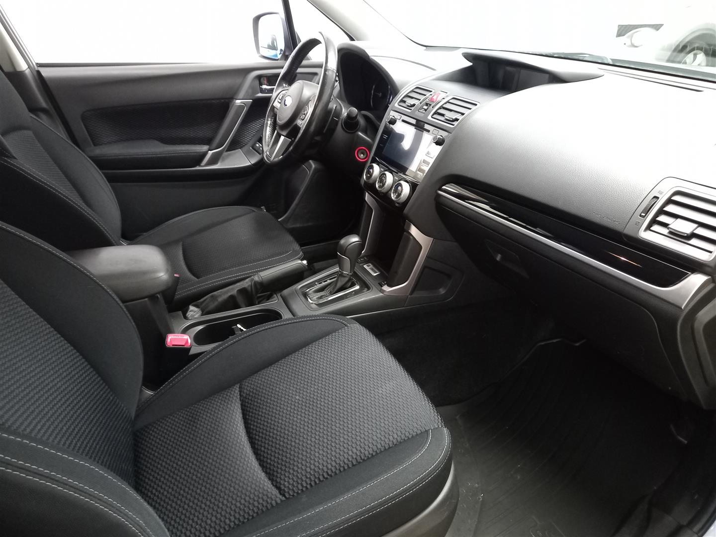 Subaru Forester 2016