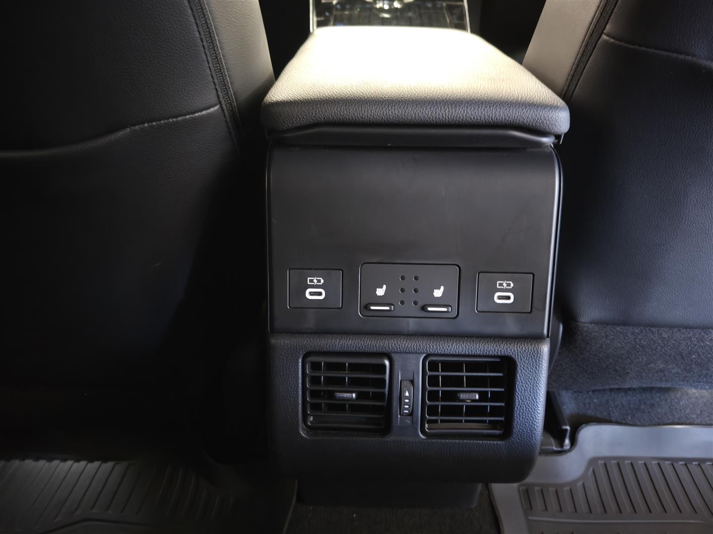 Subaru Solterra 2023